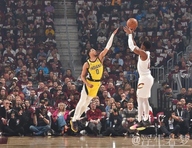 米切尔轰33分难救主 哈利伯顿22+13助步行者击败骑士迎首胜