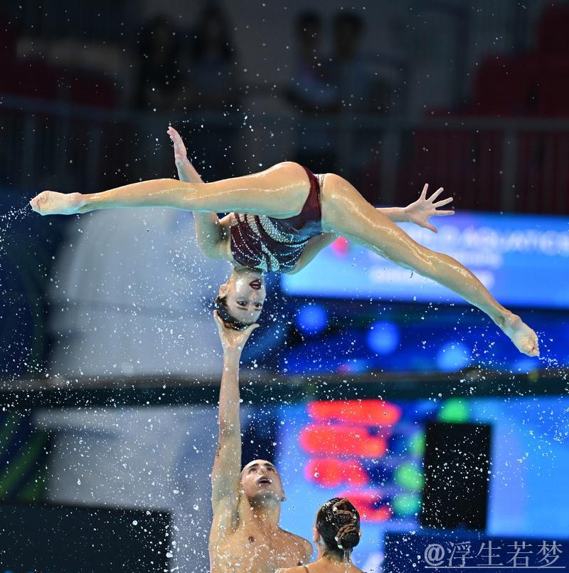 花样游泳世界杯总决赛：自由自选集体项目